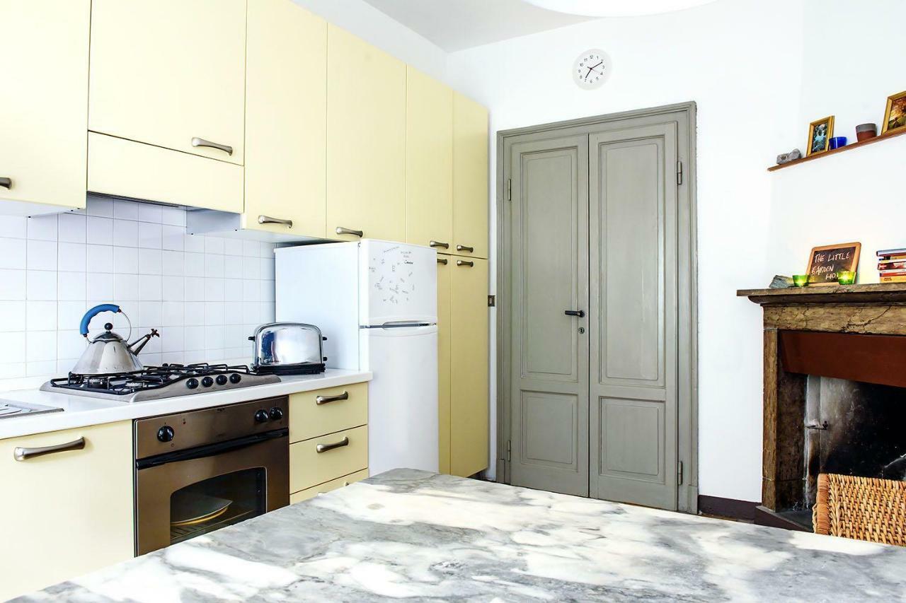 Little Garden House Villa เชอร์นอบบิโอ ภายนอก รูปภาพ