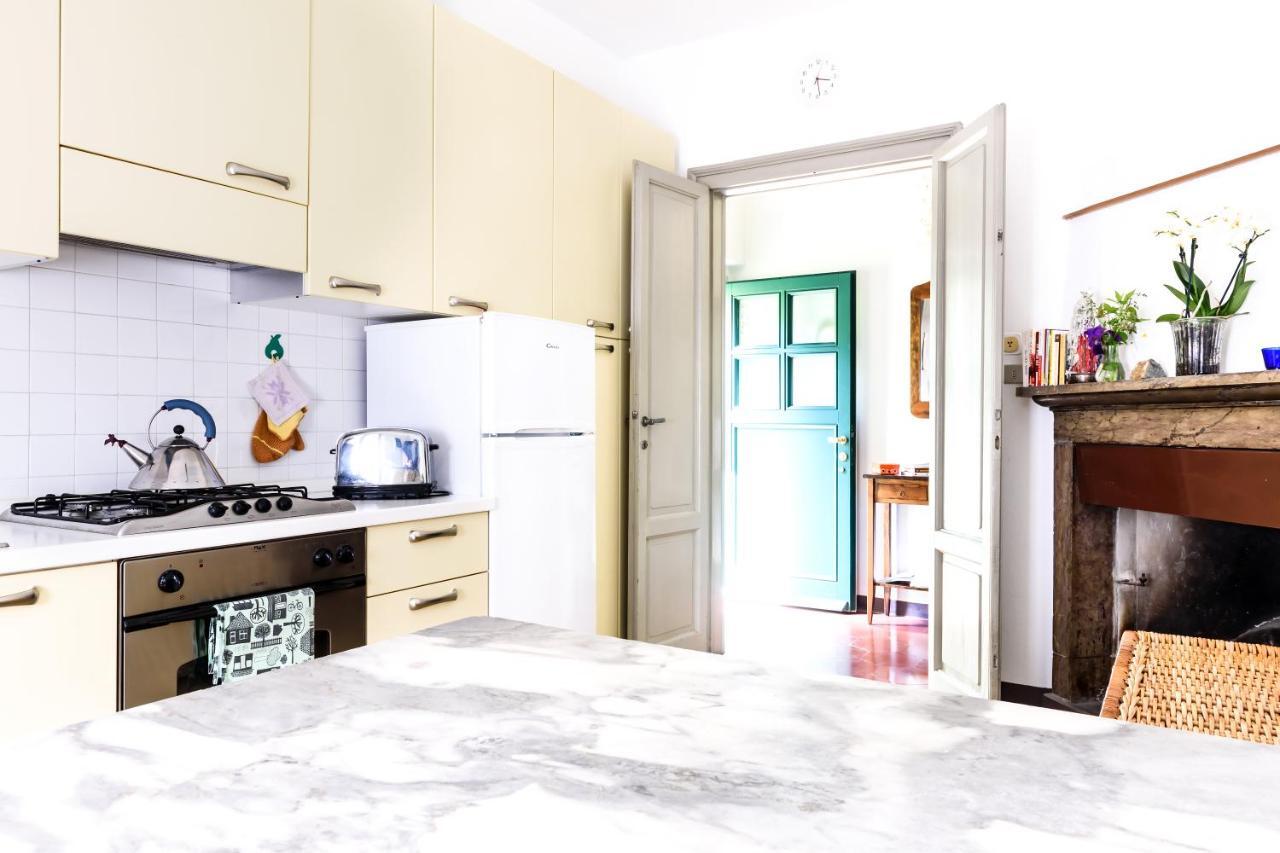 Little Garden House Villa เชอร์นอบบิโอ ภายนอก รูปภาพ
